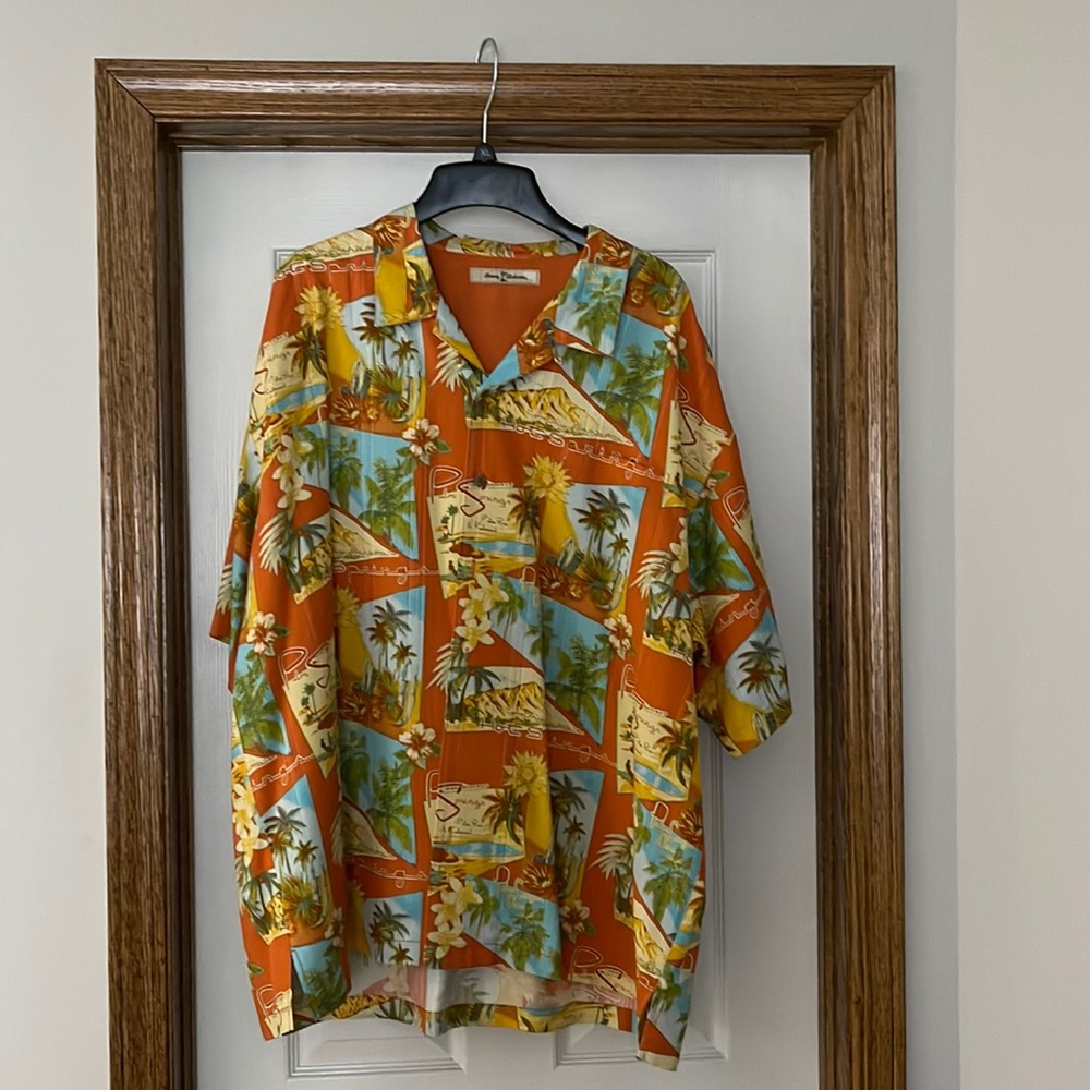 Tommy Bahama Palm Springs print with orange background-100% silk-xxl worn once.